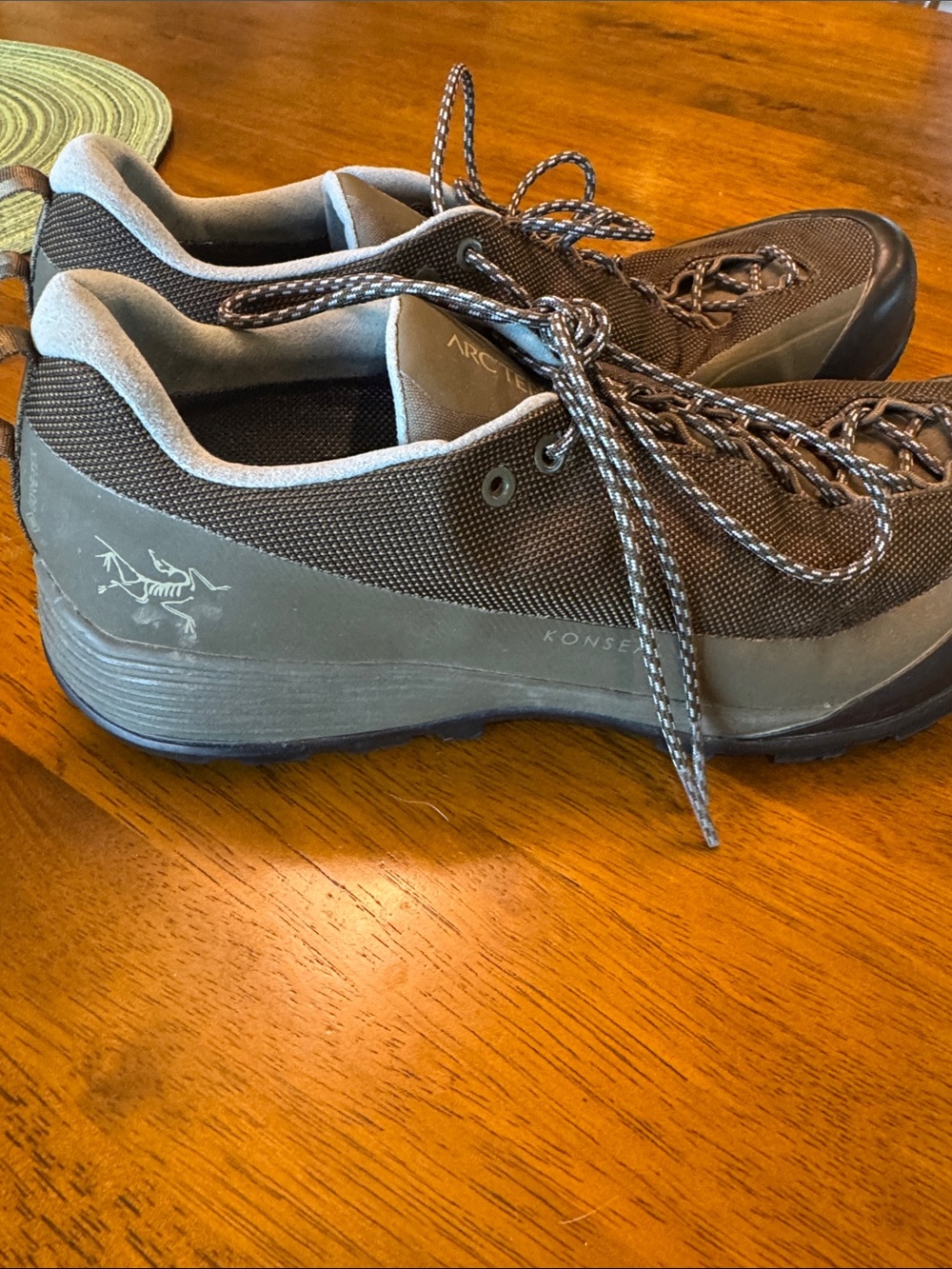 Arc'teryx Konseal FL Women's Brown and Gray Trail Shoes - Picture 3 of 8